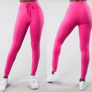 Buff Bunny Jasmine Joggers, size XS, Raspberry color